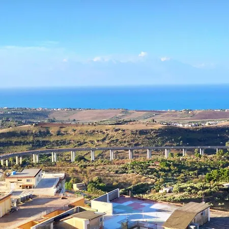 E Mare Apartment