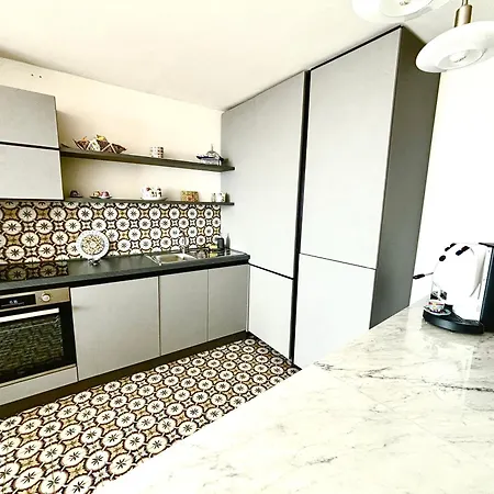 E Mare Apartment